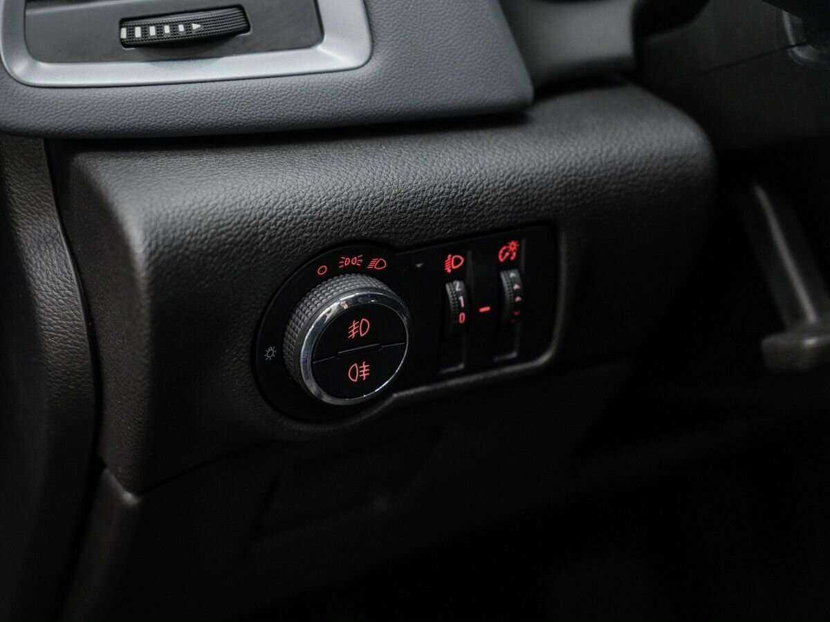 Opel Astra GTC, 2013 - Фото №14