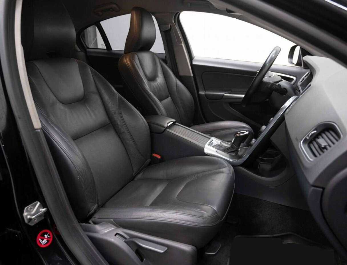 Volvo S60, 2013 - Фото №14