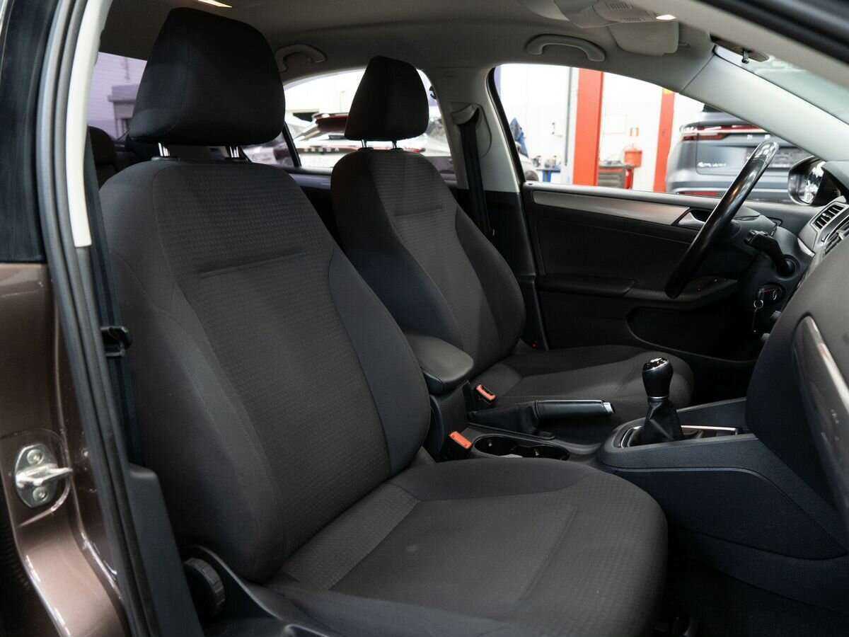 Volkswagen Jetta, 2016 - Фото №9