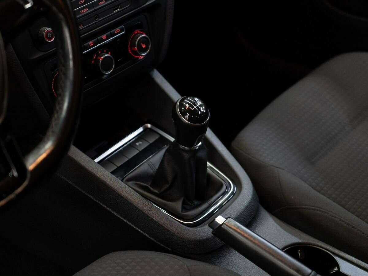 Volkswagen Jetta, 2016 - Фото №11