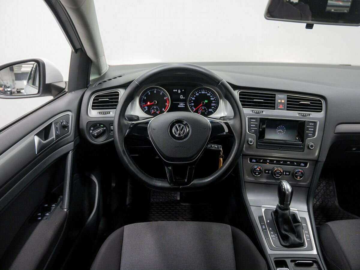 Volkswagen Golf, 2014 - Фото №10