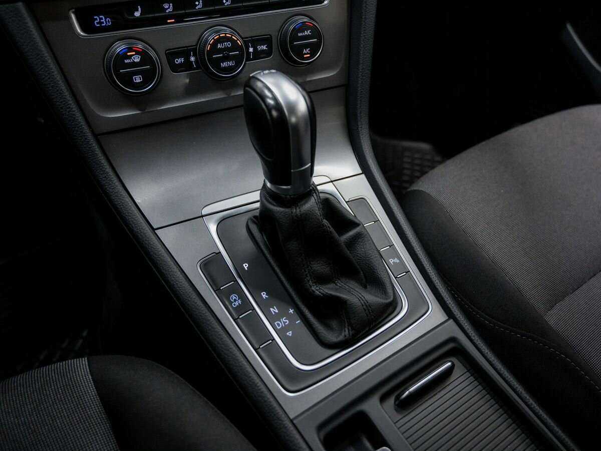 Volkswagen Golf, 2014 - Фото №18