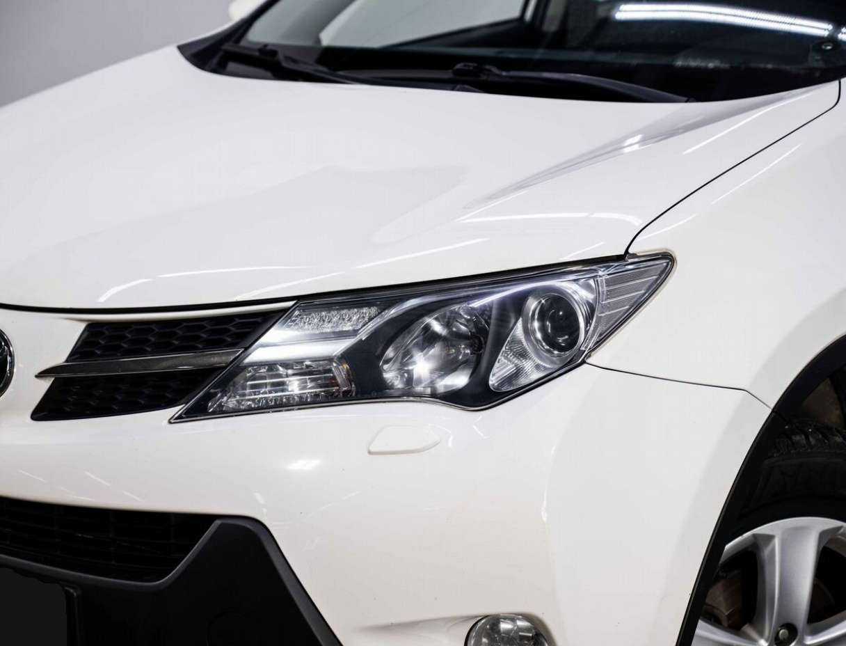 Toyota RAV4, 2013 - Фото №6