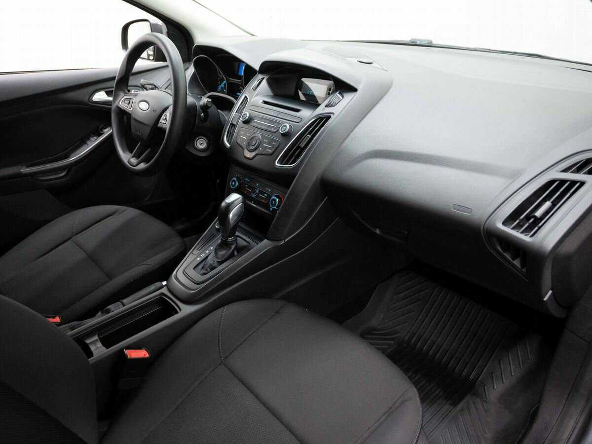 Ford Focus, 2019 - Фото №10