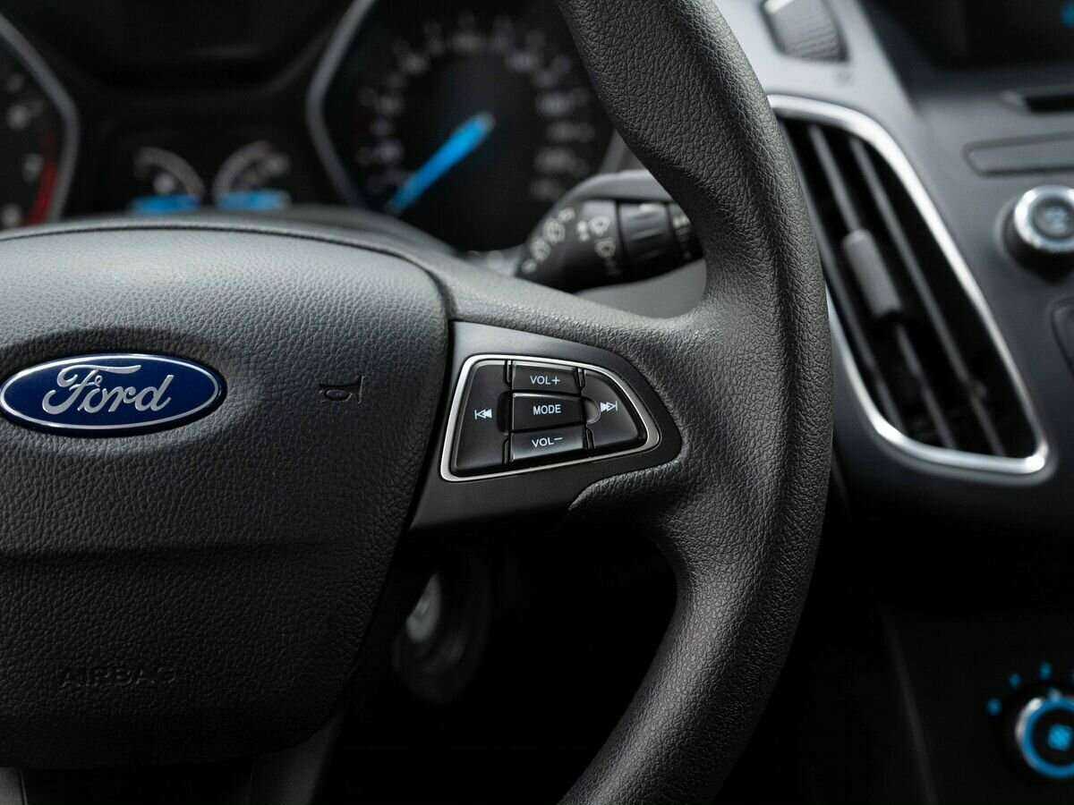 Ford Focus, 2019 - Фото №15