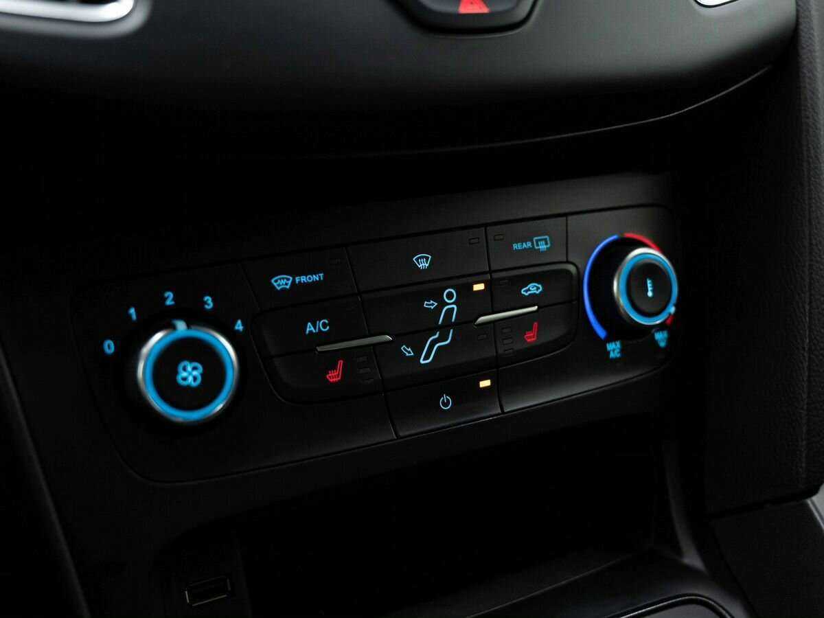 Ford Focus, 2019 - Фото №19