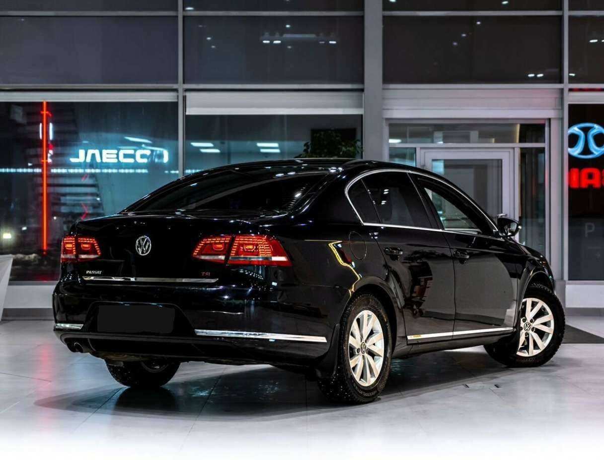 Volkswagen Passat, 2013 - Фото №3