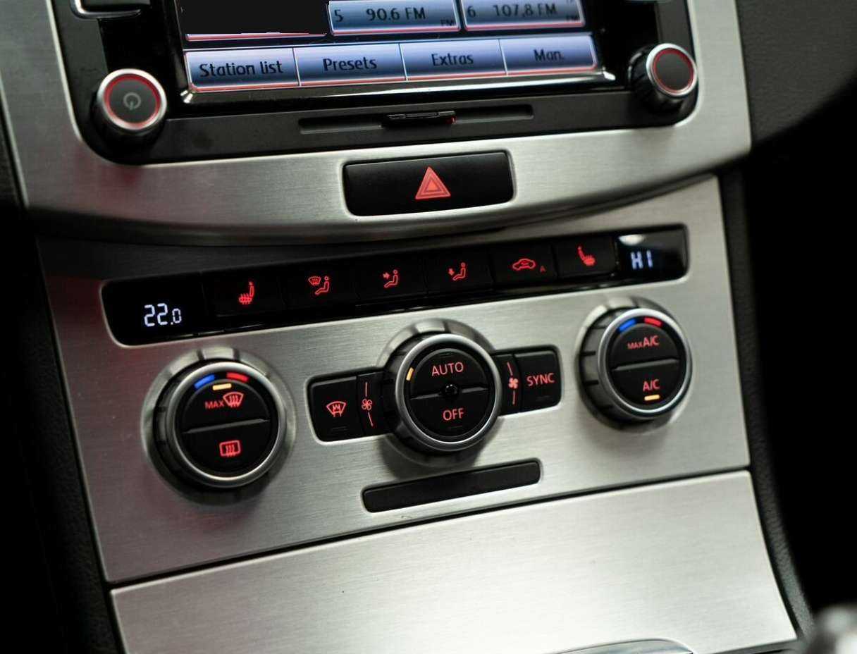 Volkswagen Passat, 2013 - Фото №15