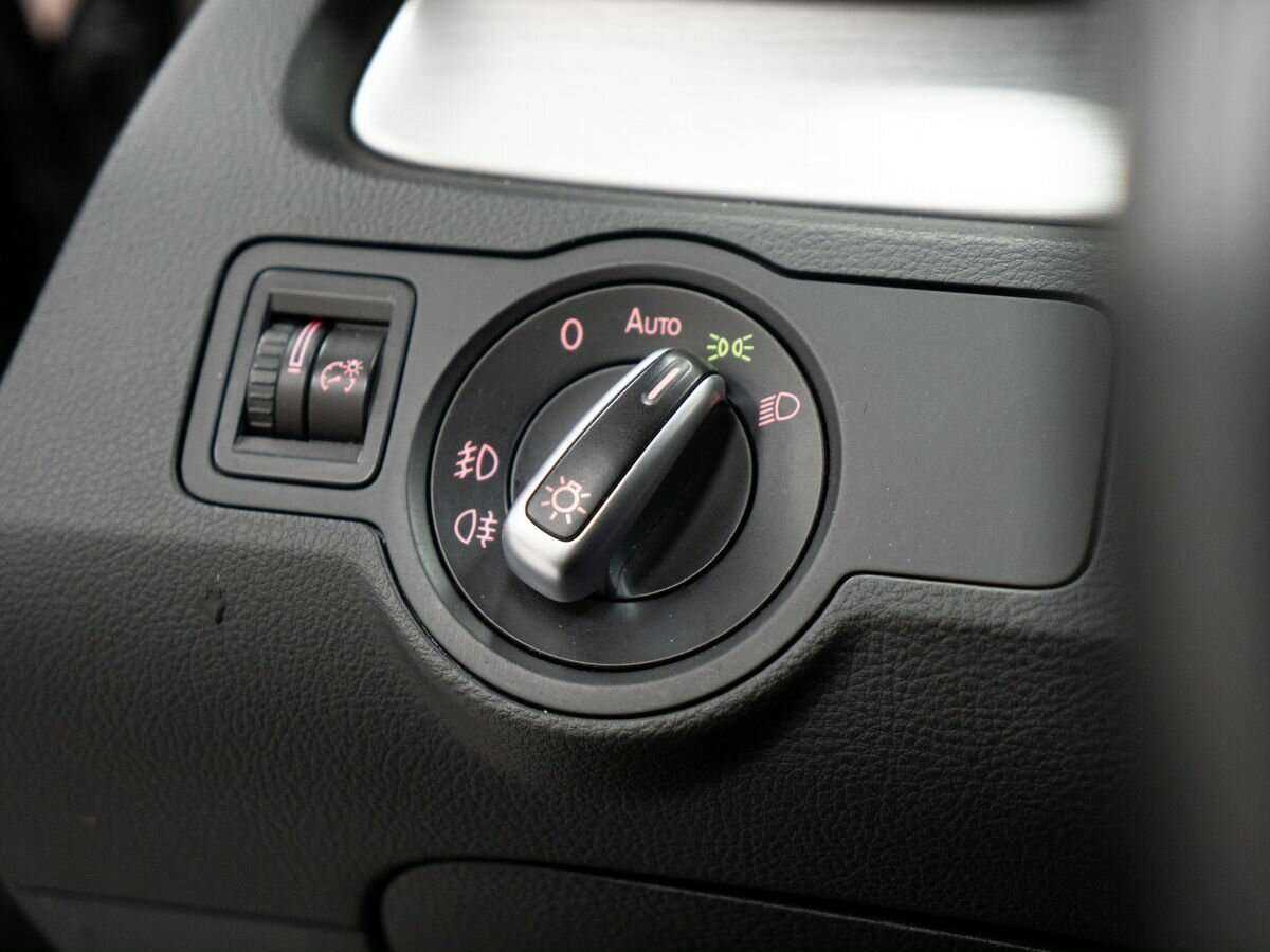 Volkswagen Passat, 2013 - Фото №18