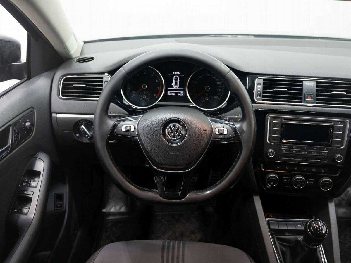 Volkswagen Jetta, 2016 - Фото №12