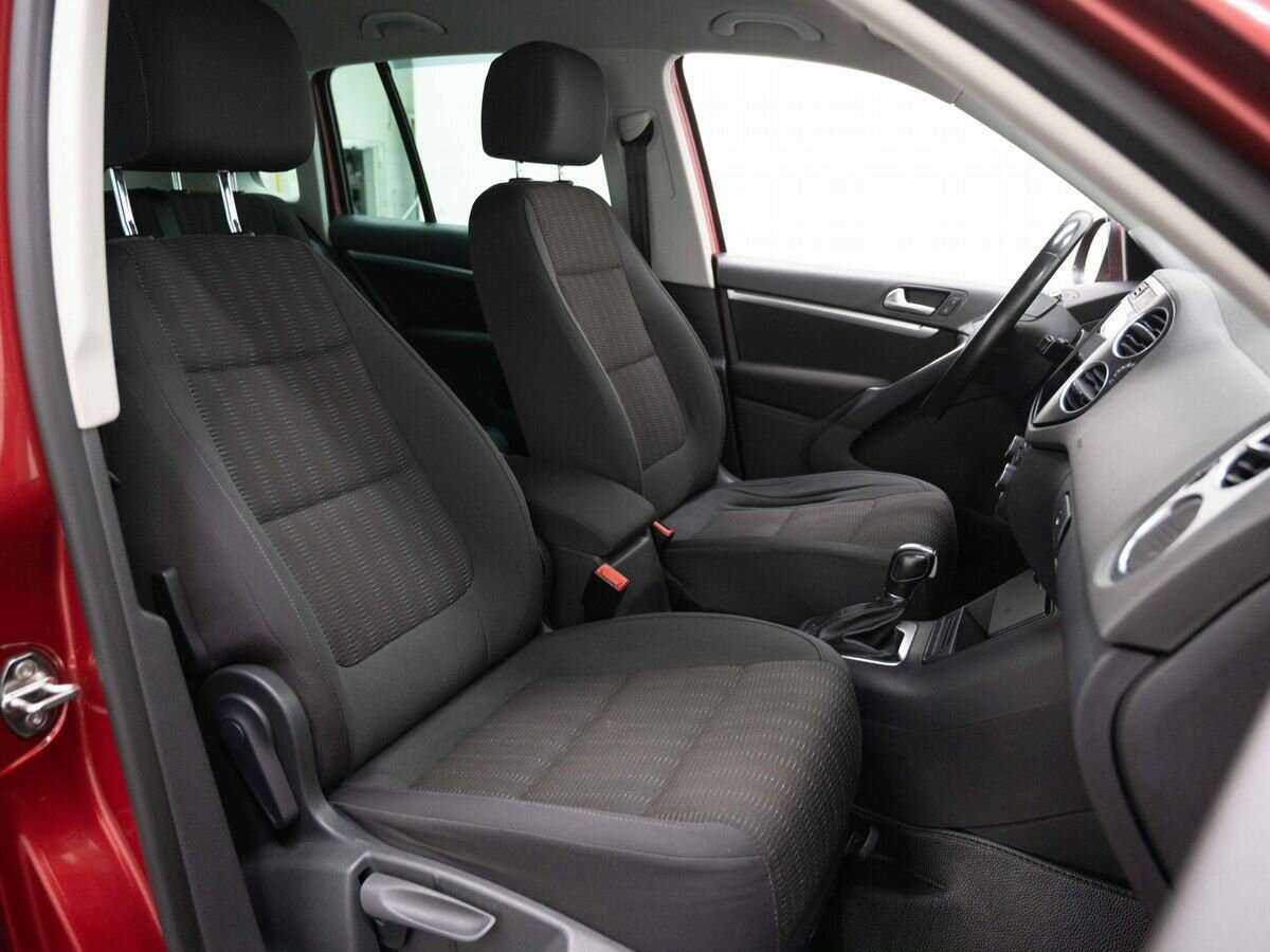 Volkswagen Tiguan, 2012 - Фото №11
