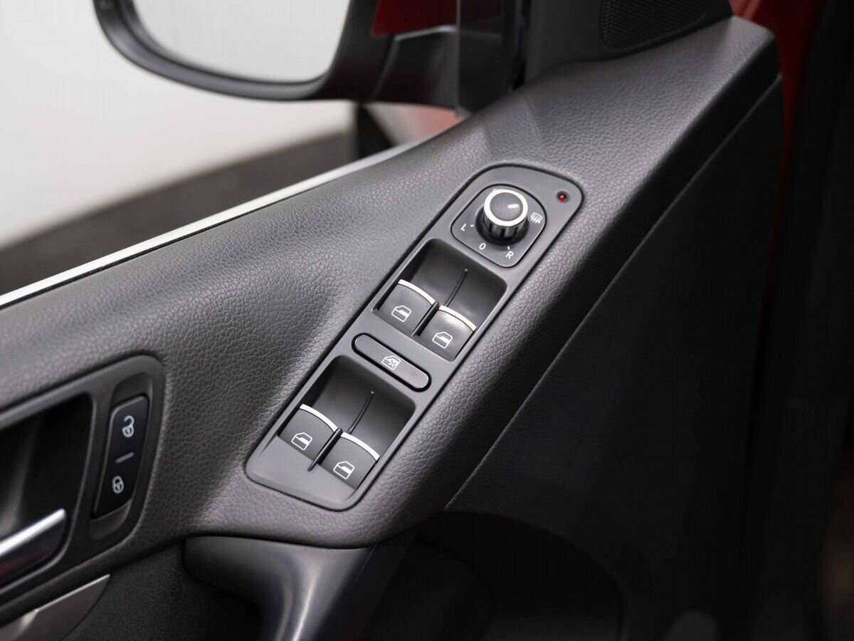 Volkswagen Tiguan, 2012 - Фото №14