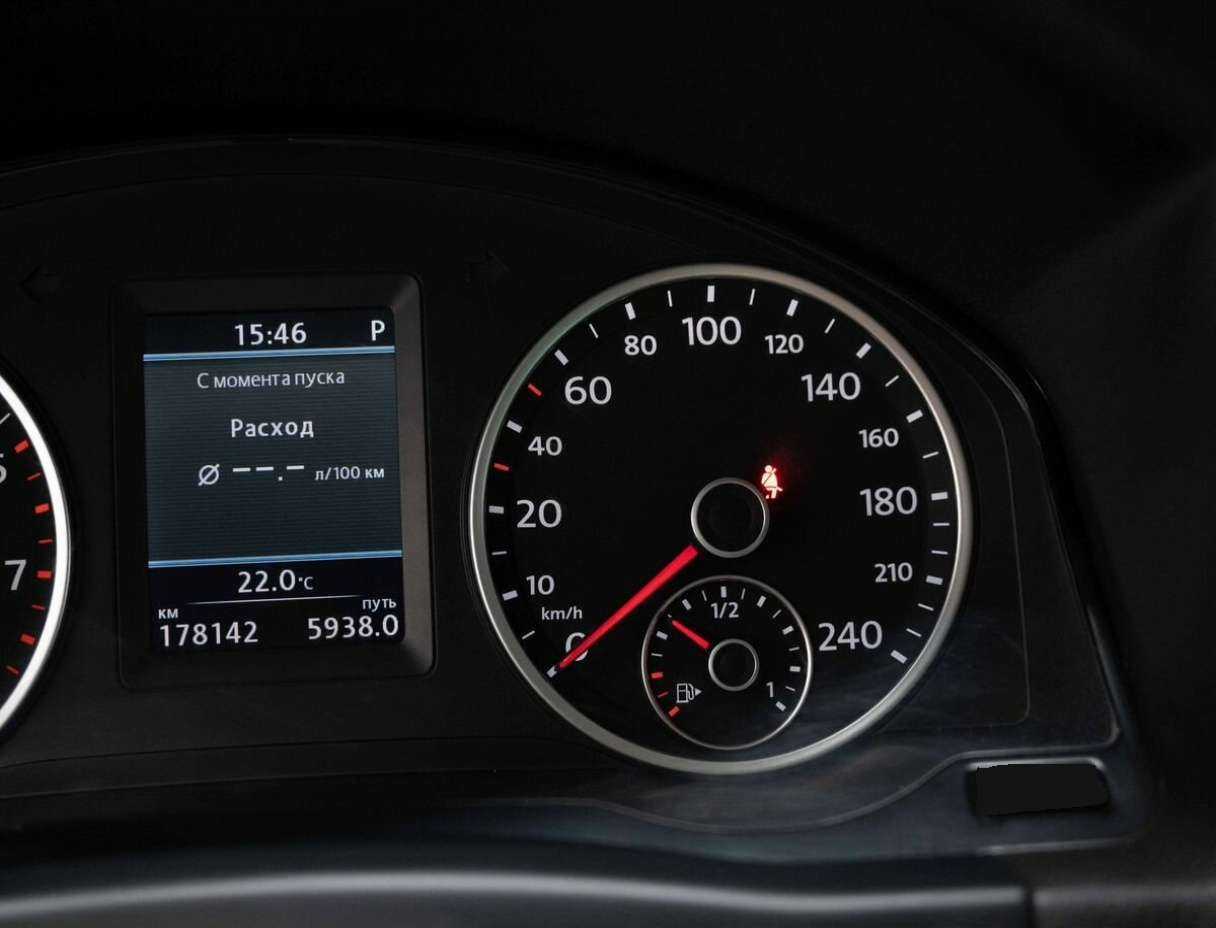 Volkswagen Tiguan, 2012 - Фото №16