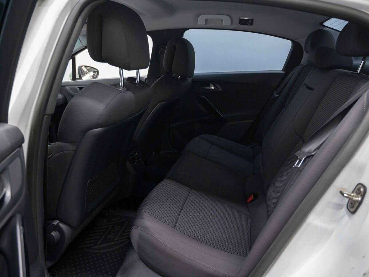 Peugeot 508, 2012 - Фото №8