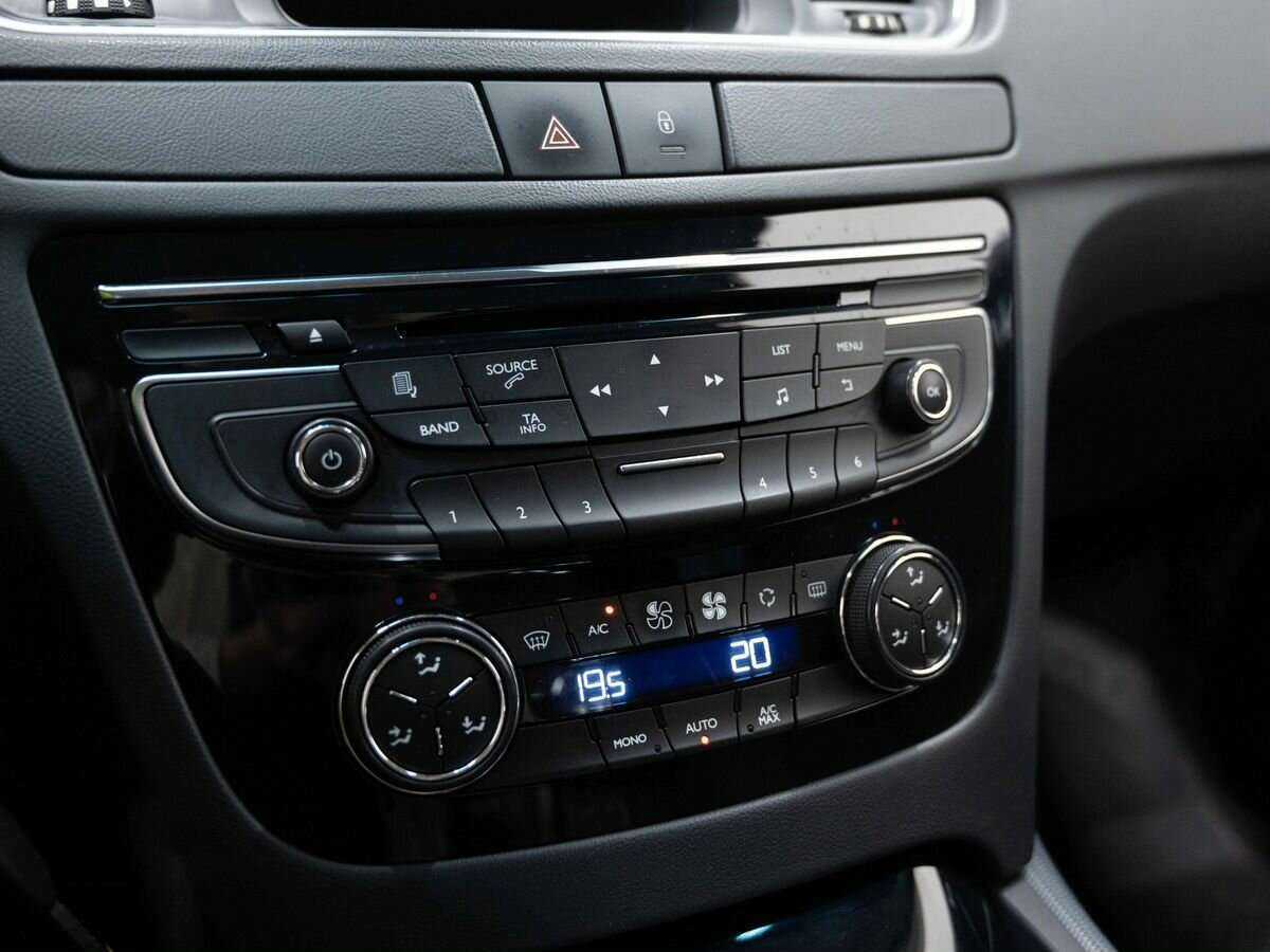 Peugeot 508, 2012 - Фото №19