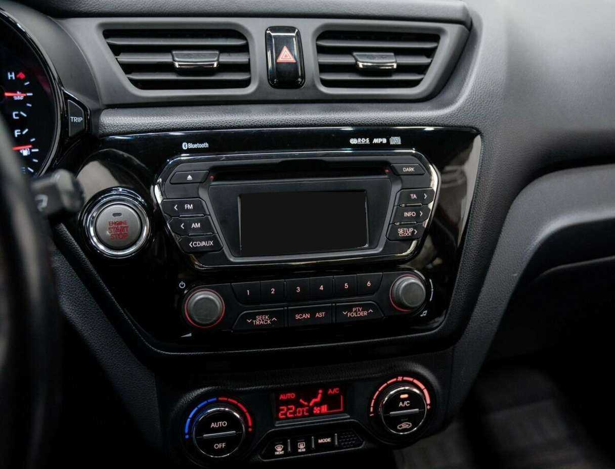 Kia Rio 4-speed, 2013 - Фото №17