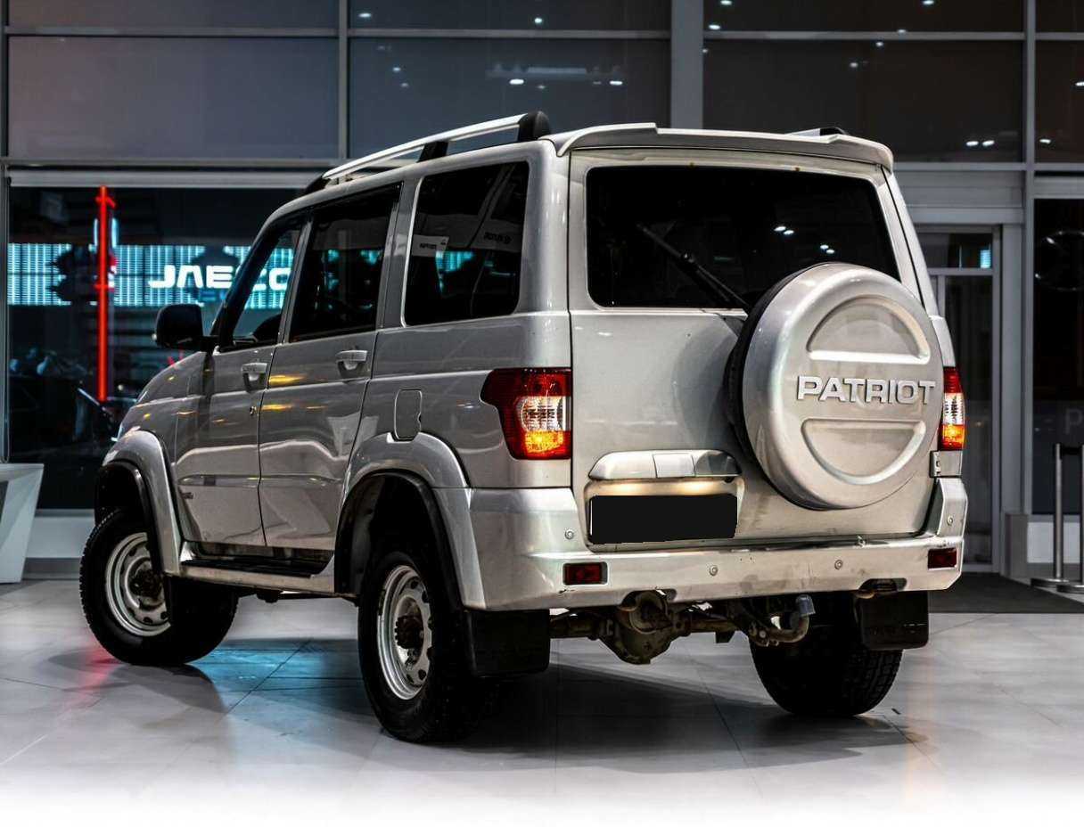 УАЗ Patriot, 2015 - Фото №3