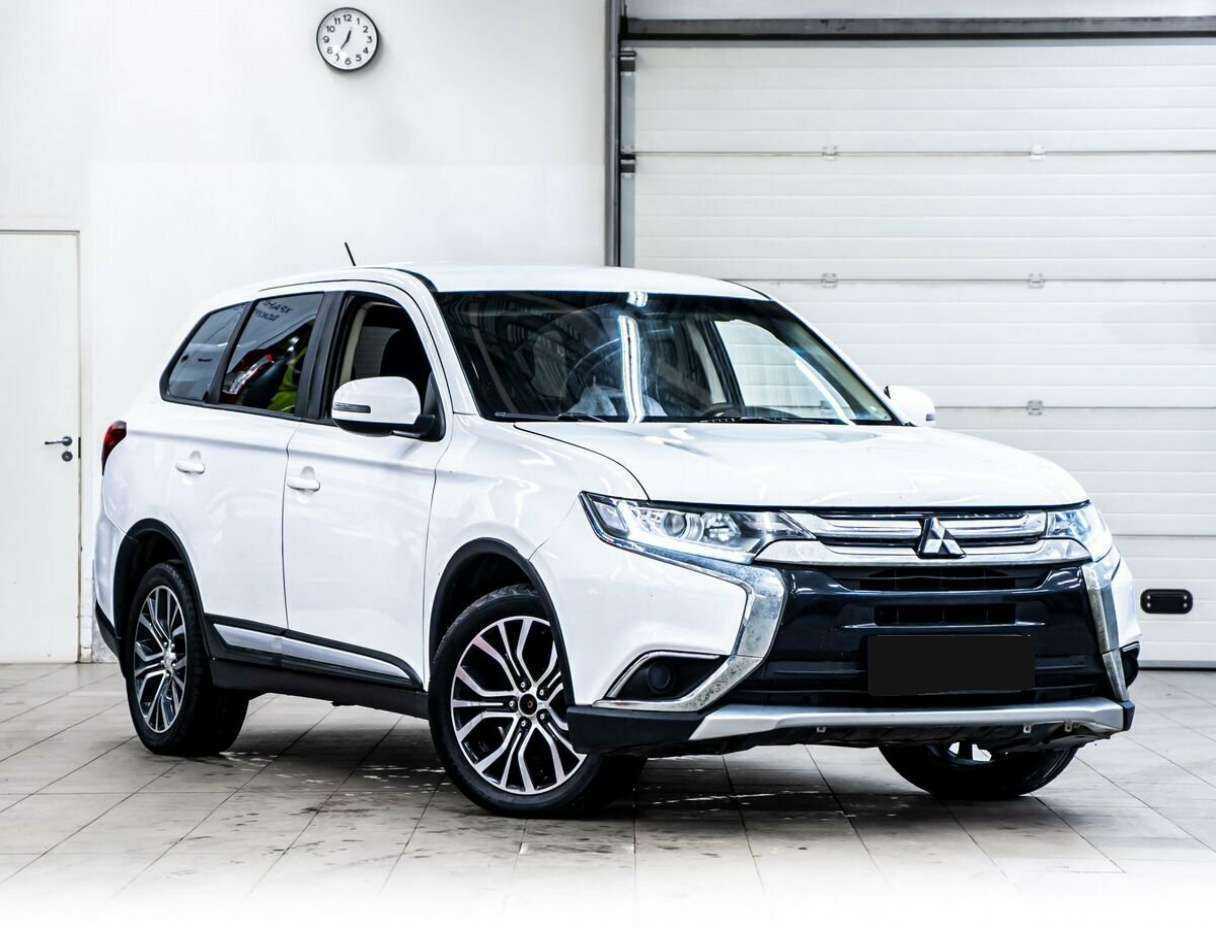 Mitsubishi Outlander, 2015 - Фото №2