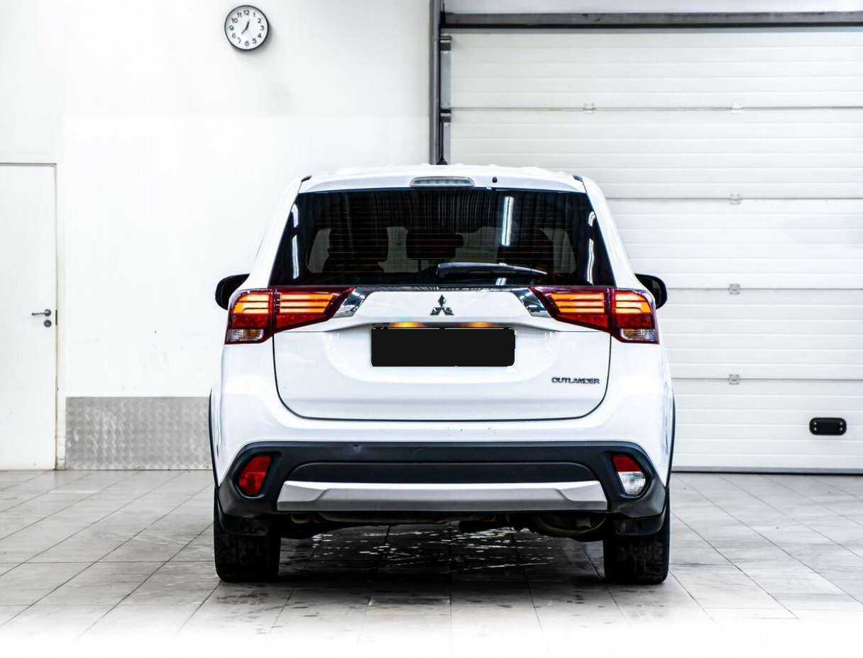 Mitsubishi Outlander, 2015 - Фото №4
