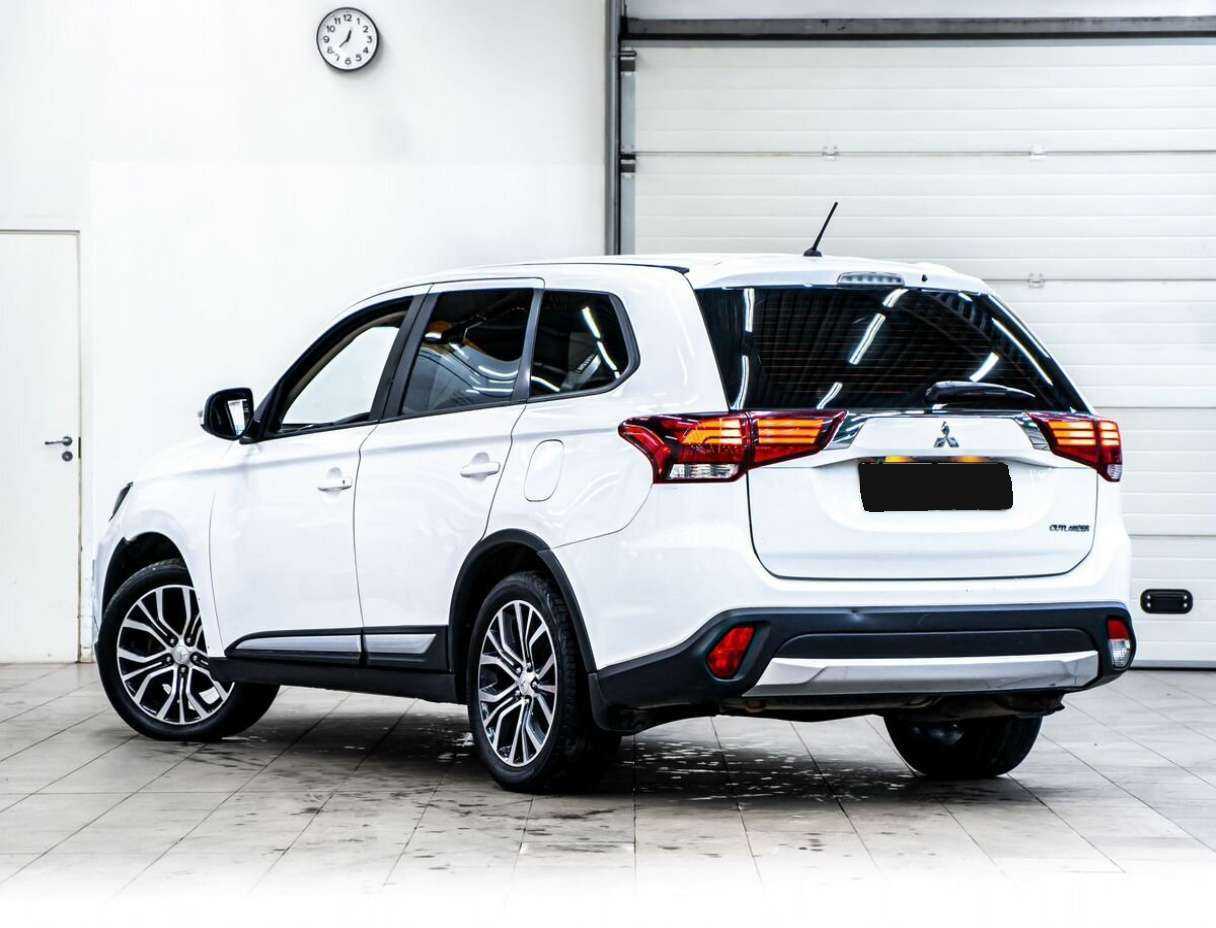 Mitsubishi Outlander, 2015 - Фото №5