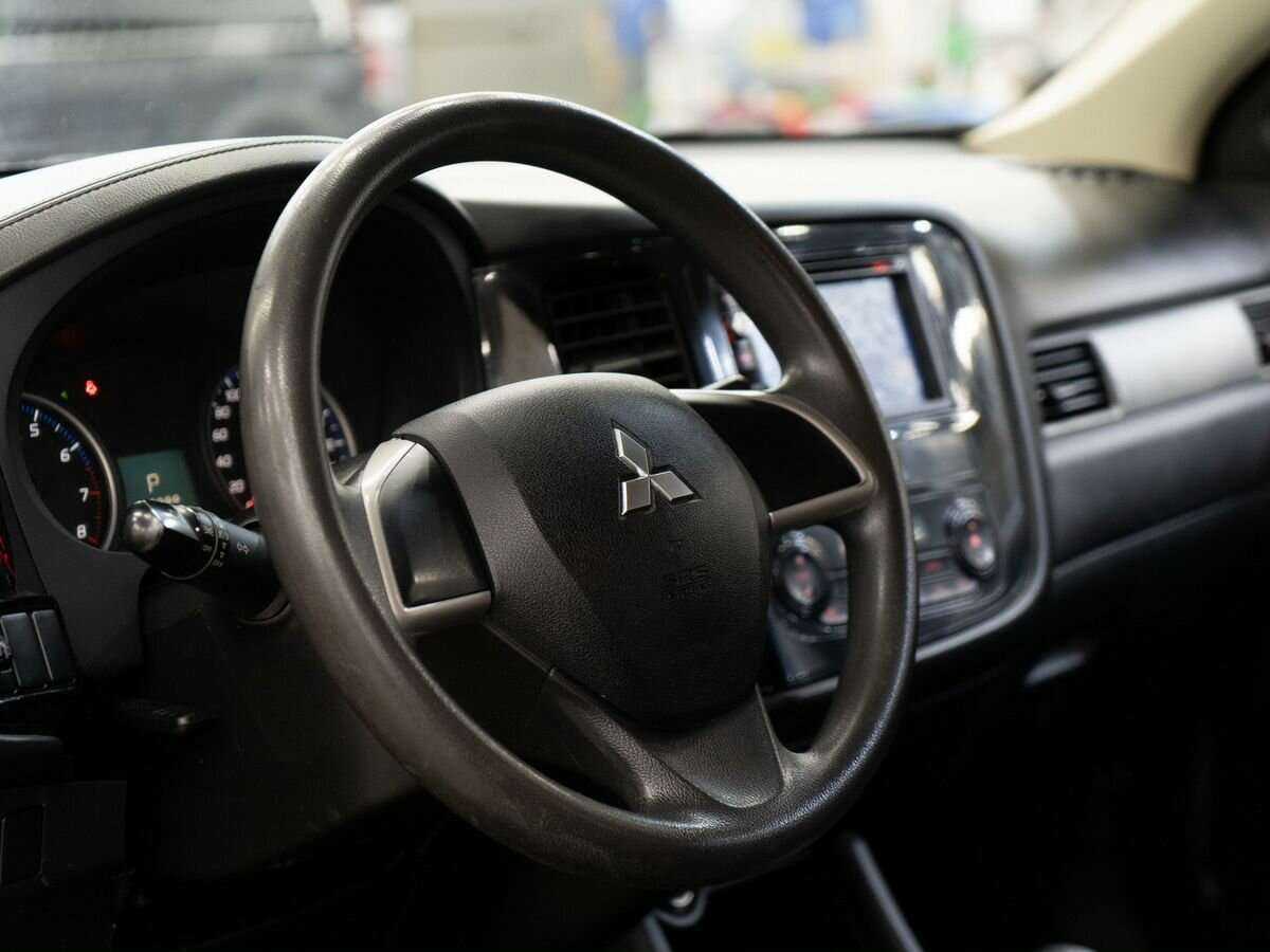 Mitsubishi Outlander, 2015 - Фото №6