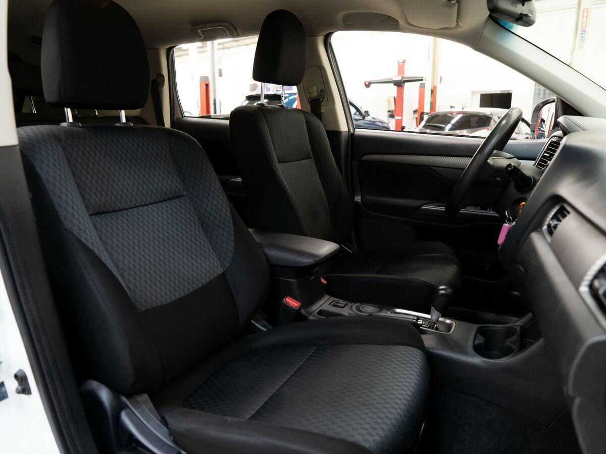 Mitsubishi Outlander, 2015 - Фото №11