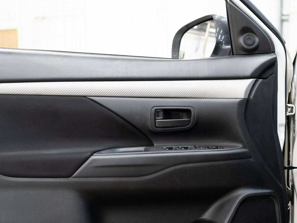 Mitsubishi Outlander, 2015 - Фото №16