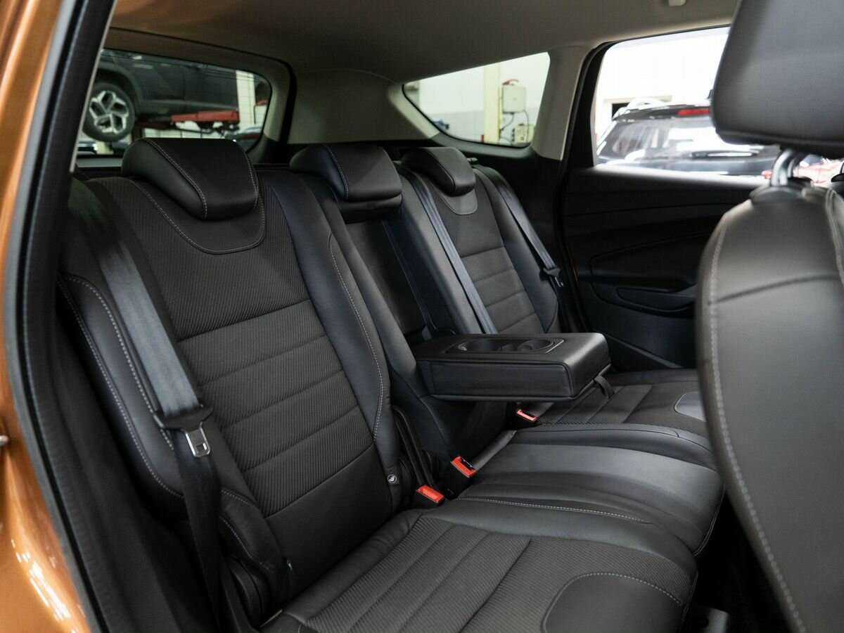 Ford Kuga, 2013 - Фото №7