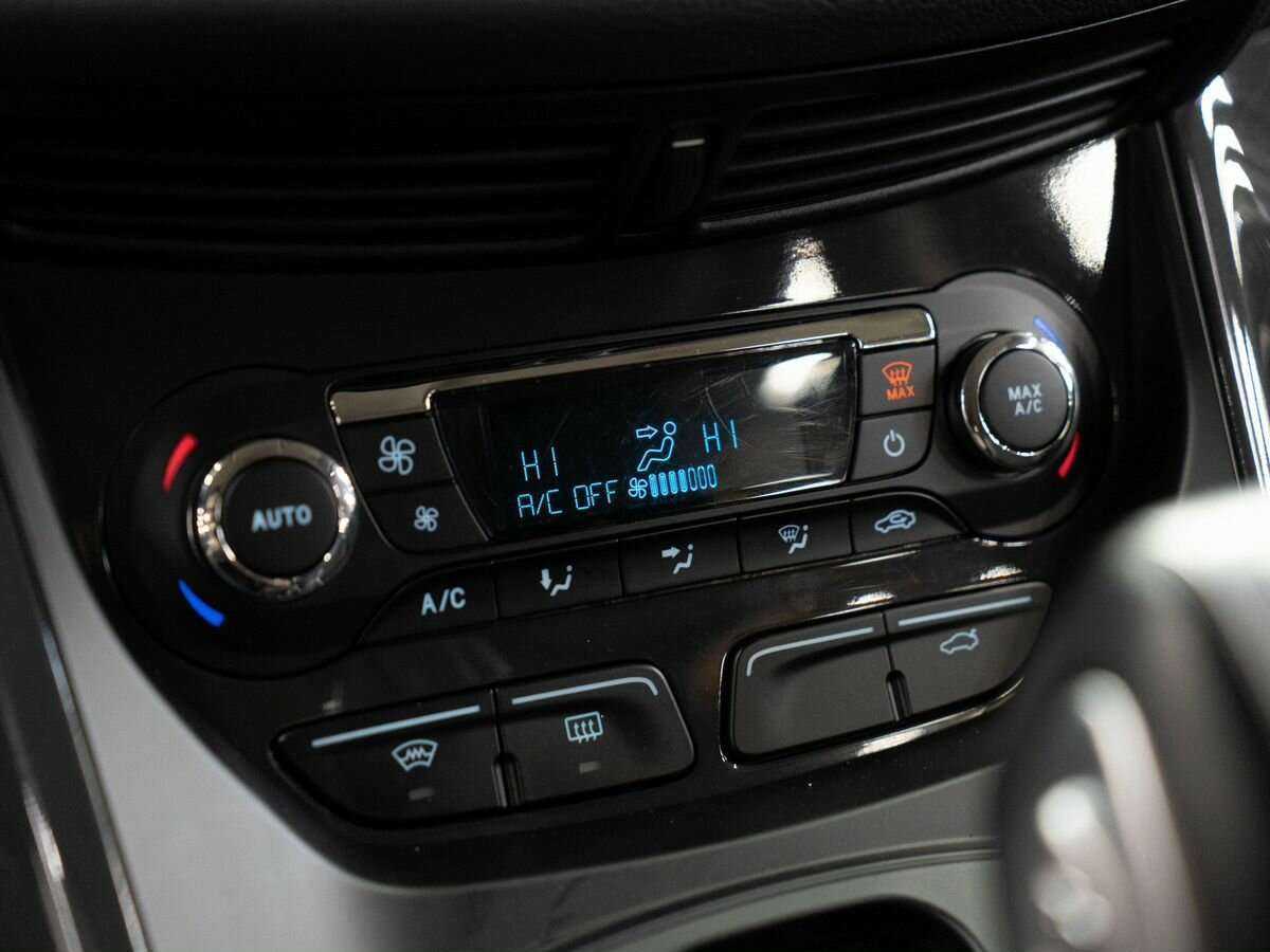 Ford Kuga, 2013 - Фото №10