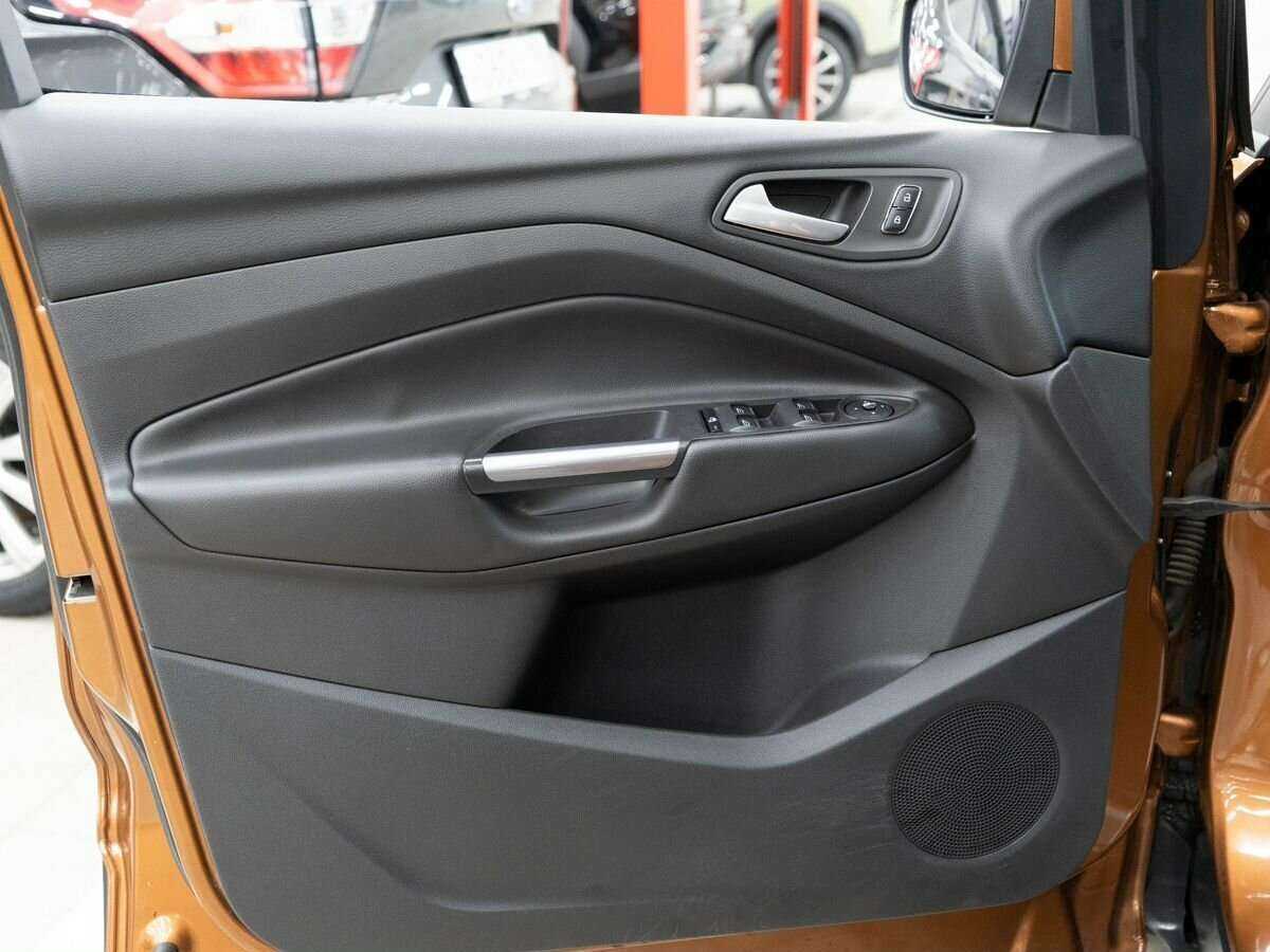 Ford Kuga, 2013 - Фото №14