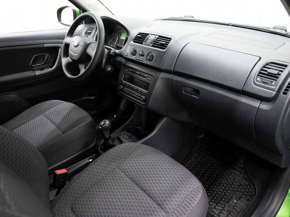 Skoda Fabia, 2012 - Фото №10