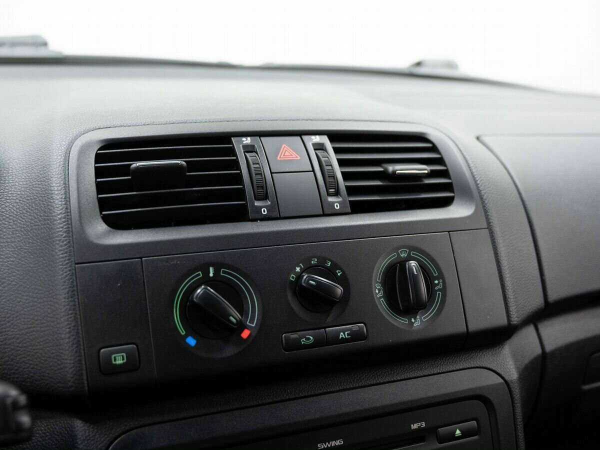 Skoda Fabia, 2012 - Фото №16