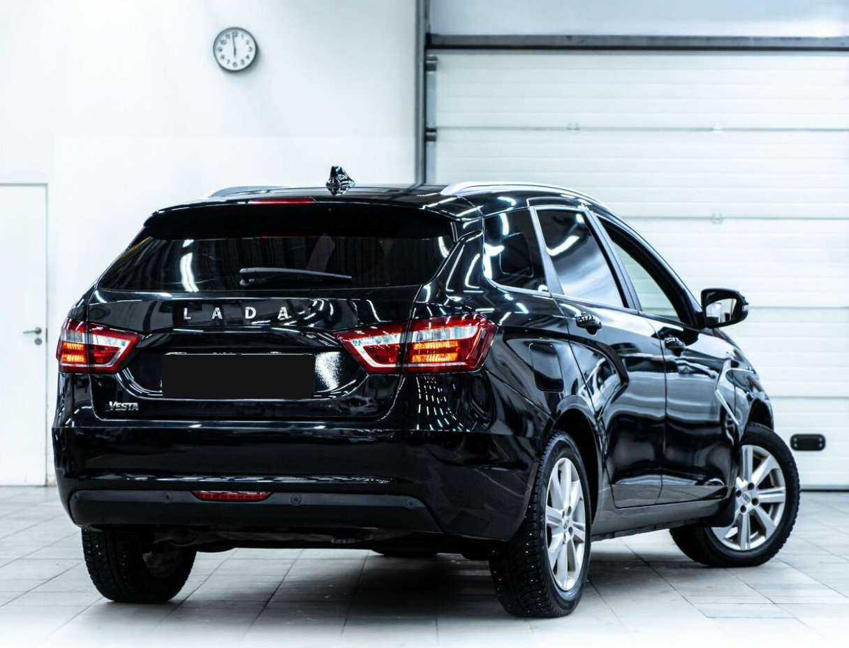 Lada (ВАЗ) Vesta SW, 2020 - Фото №2