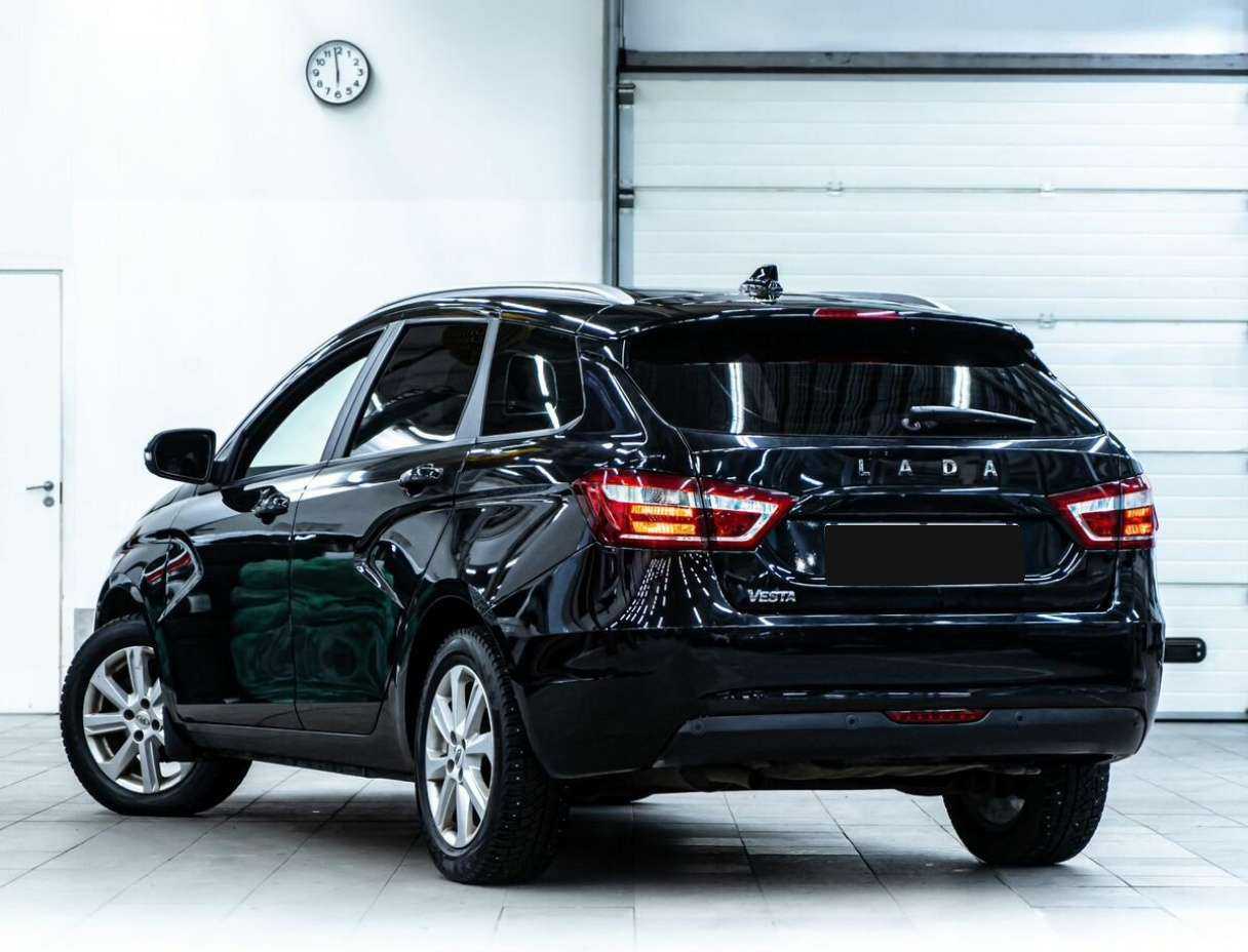 Lada (ВАЗ) Vesta SW, 2020 - Фото №3