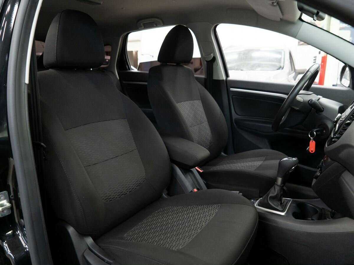 Lada (ВАЗ) Vesta SW, 2020 - Фото №8