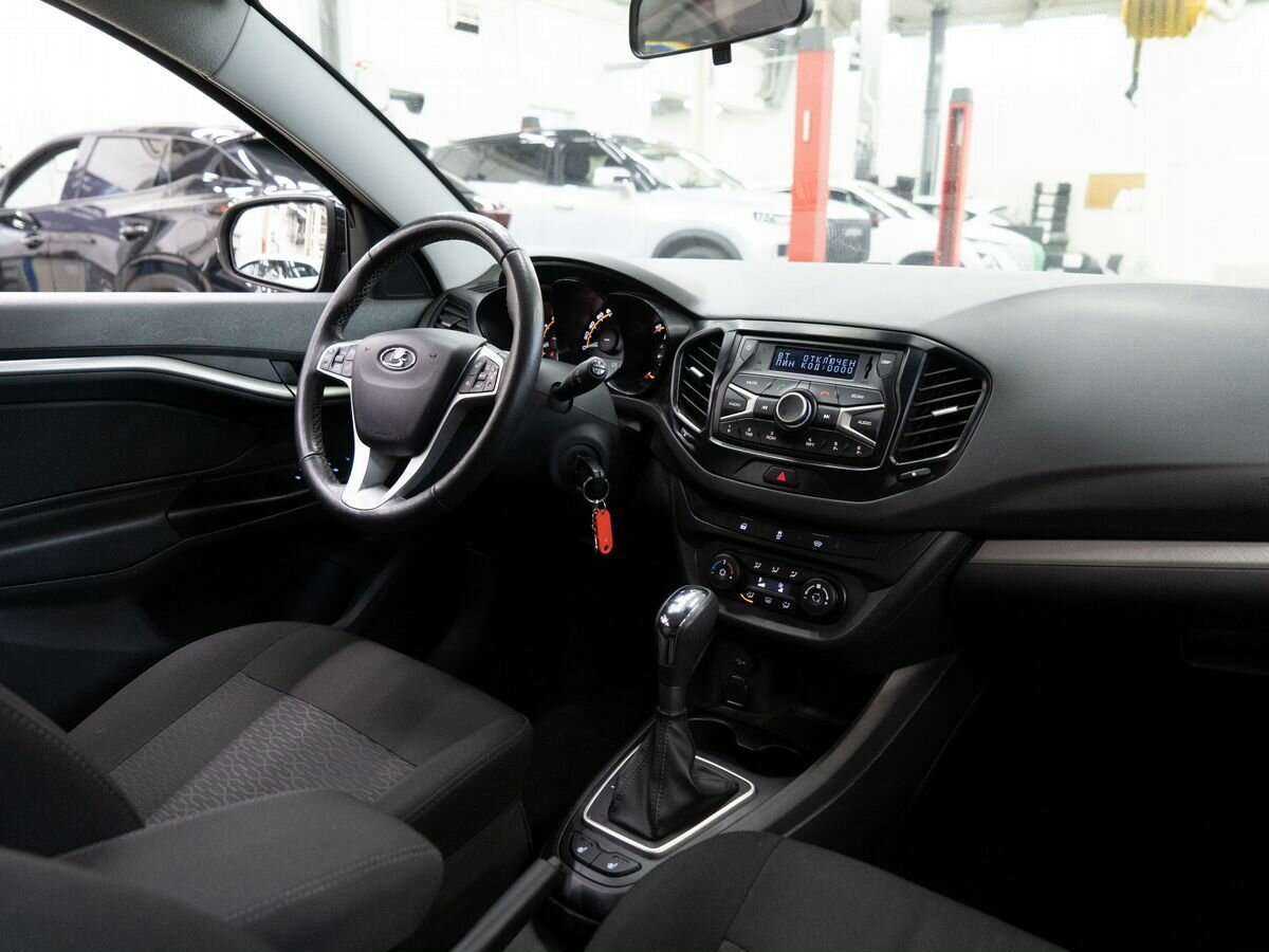 Lada (ВАЗ) Vesta SW, 2020 - Фото №16