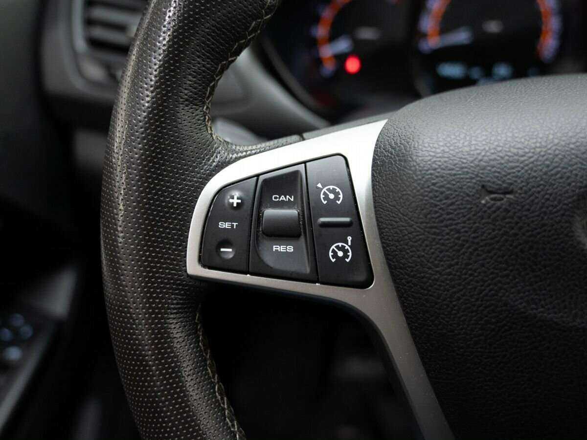 Lada (ВАЗ) Vesta SW, 2021 - Фото №13