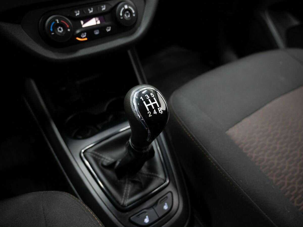 Lada (ВАЗ) Vesta SW, 2021 - Фото №14