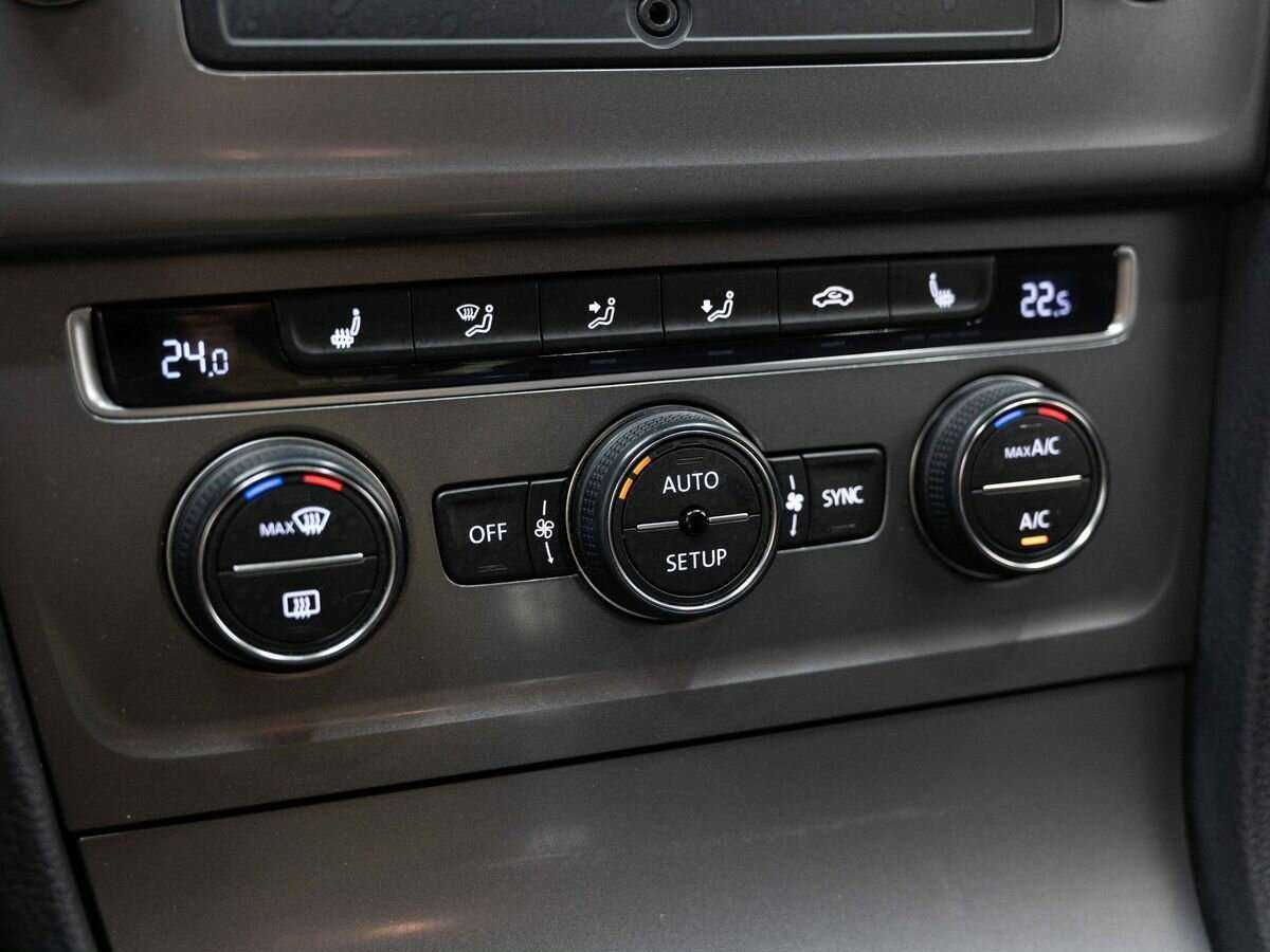 Volkswagen Golf, 2013 - Фото №21