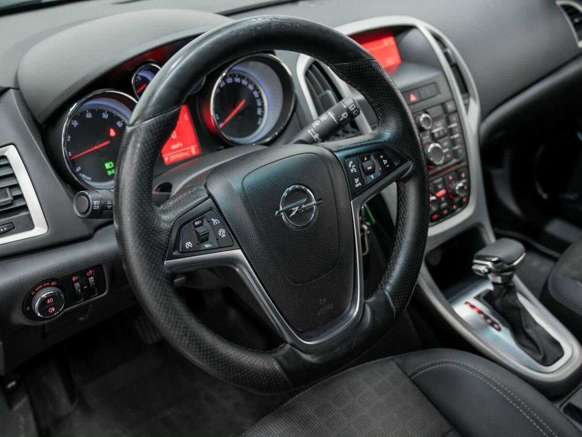 Opel Astra, 2012 - Фото №10