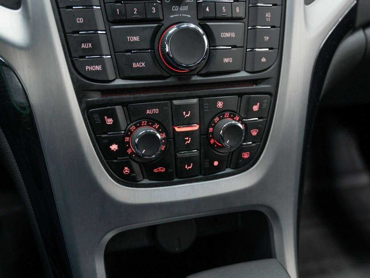 Opel Astra, 2012 - Фото №12