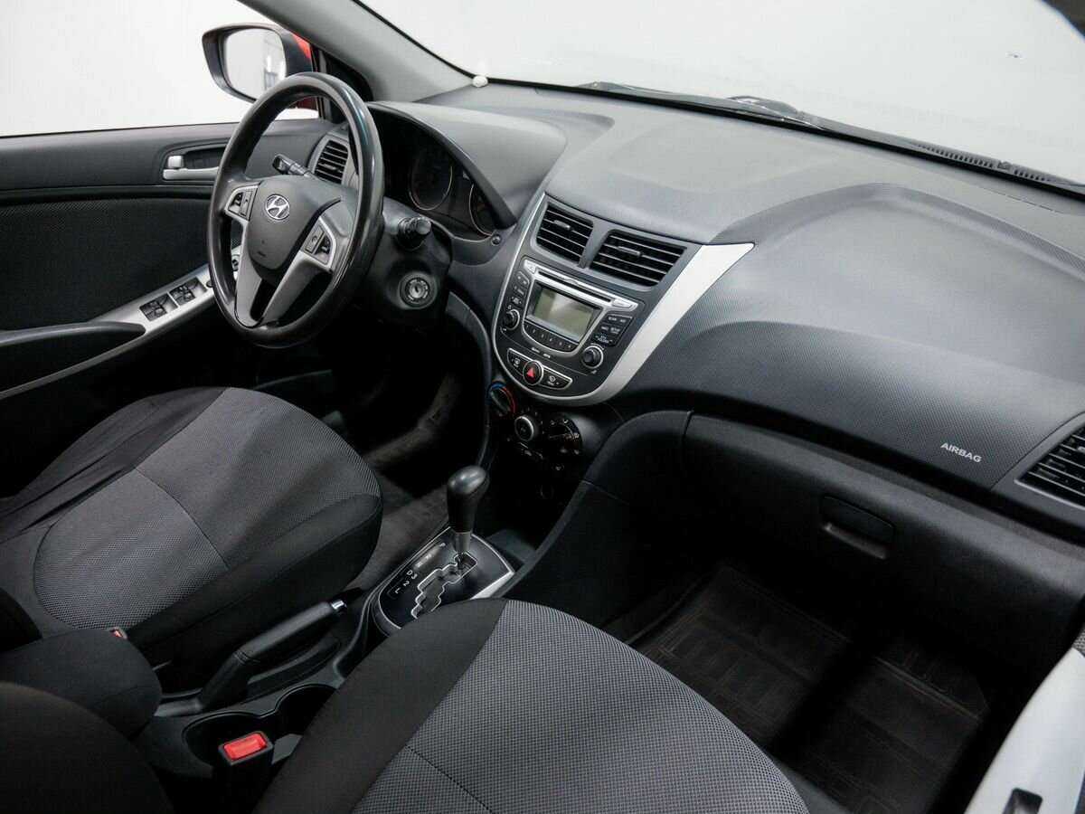 Hyundai Solaris, 2012 - Фото №5