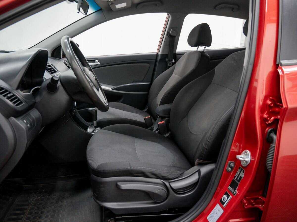 Hyundai Solaris, 2012 - Фото №12