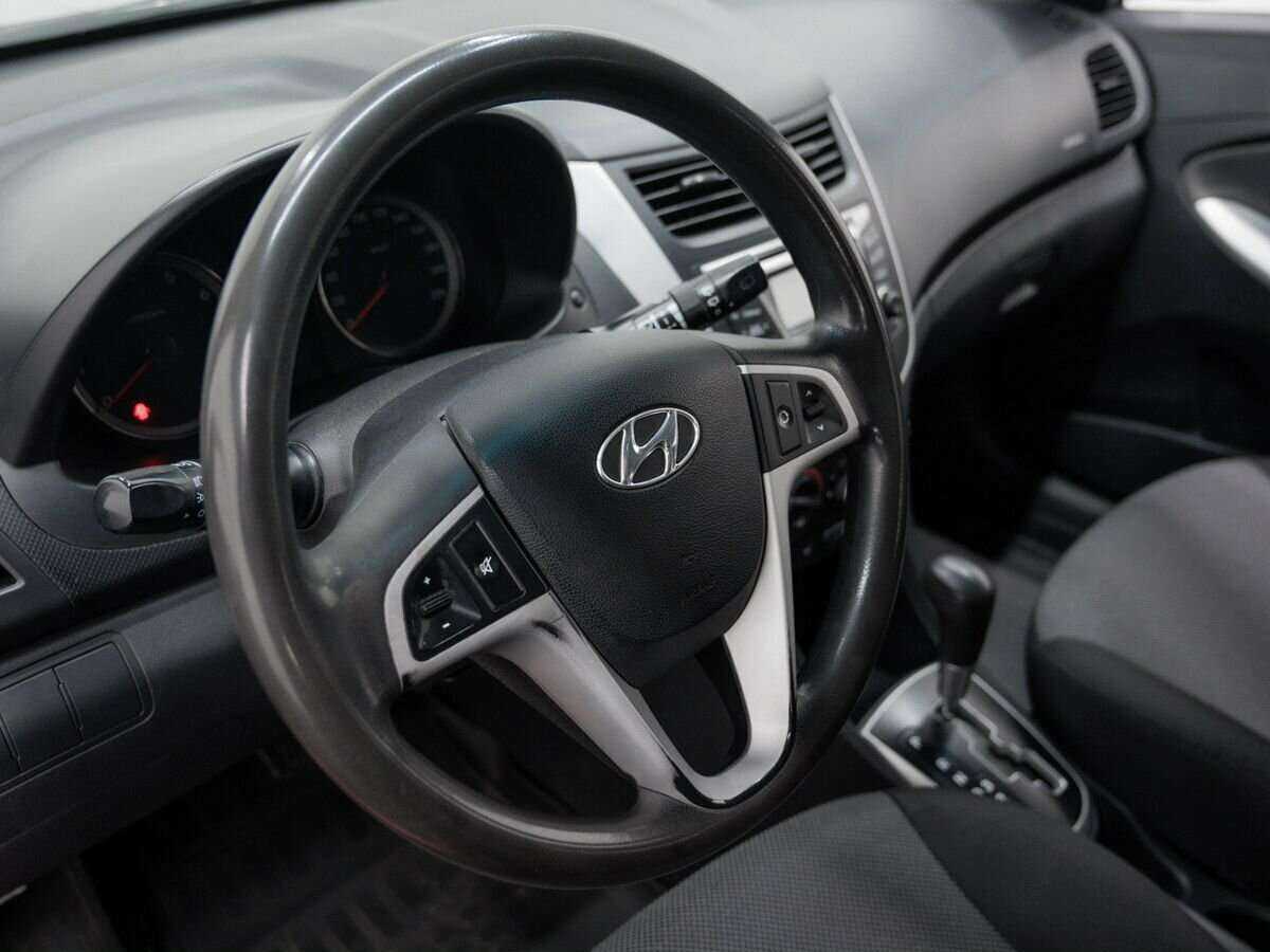 Hyundai Solaris, 2012 - Фото №14