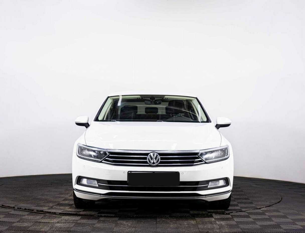 Volkswagen Passat, 2016 - Фото №1