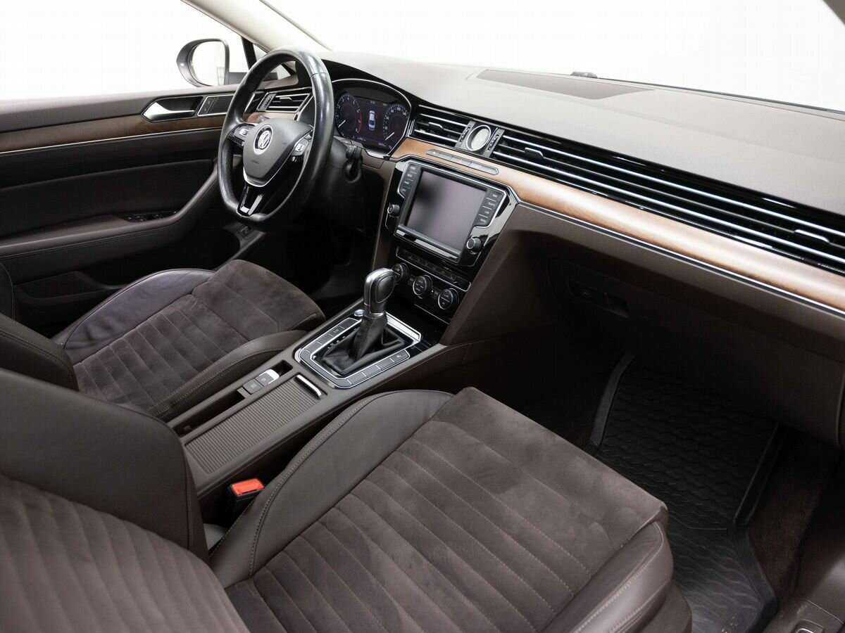Volkswagen Passat, 2016 - Фото №10