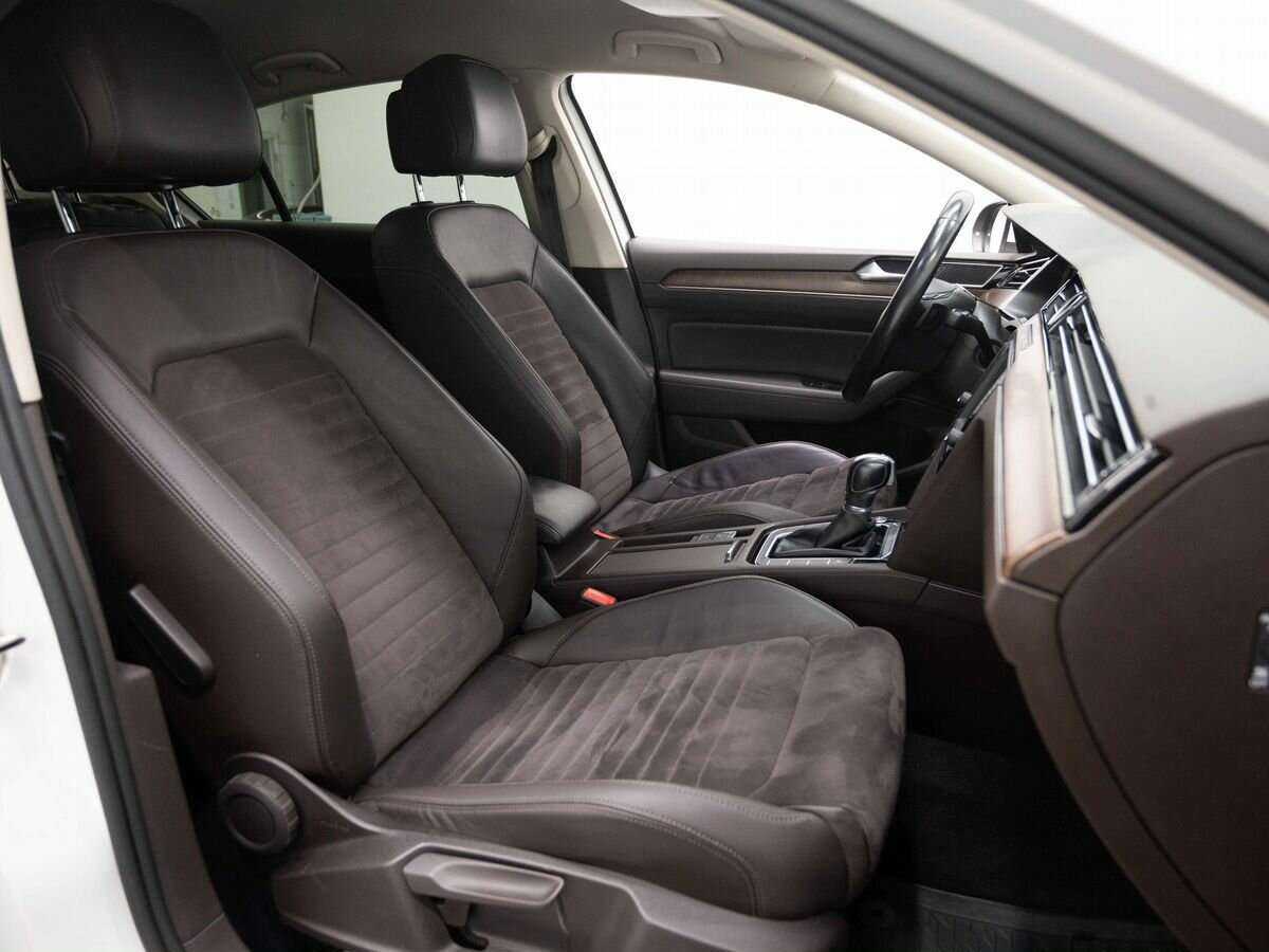 Volkswagen Passat, 2016 - Фото №11