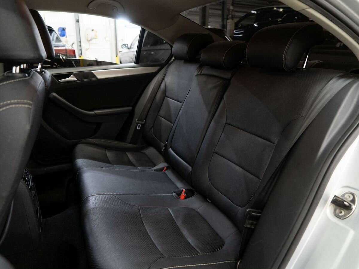 Volkswagen Jetta, 2013 - Фото №6