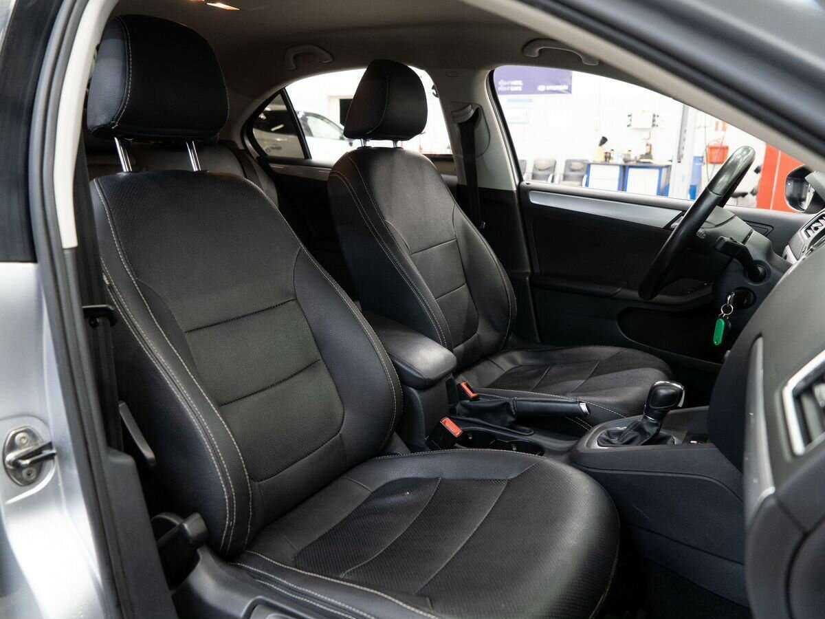 Volkswagen Jetta, 2013 - Фото №9