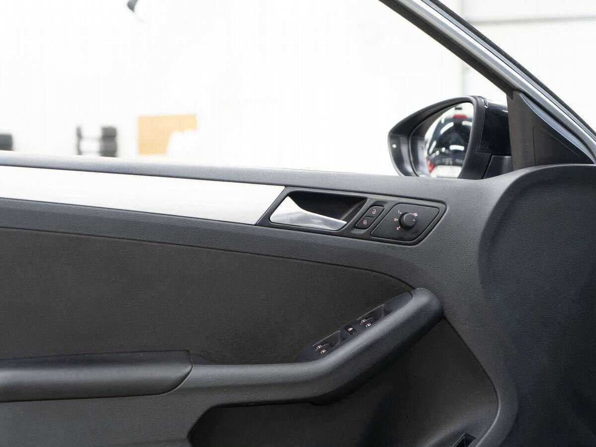 Volkswagen Jetta, 2013 - Фото №15